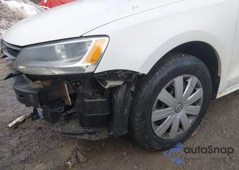 2015 Volkswagen Jetta 2.0L S from USA, damaged, VIN 3VW2K7AJ4FM347174